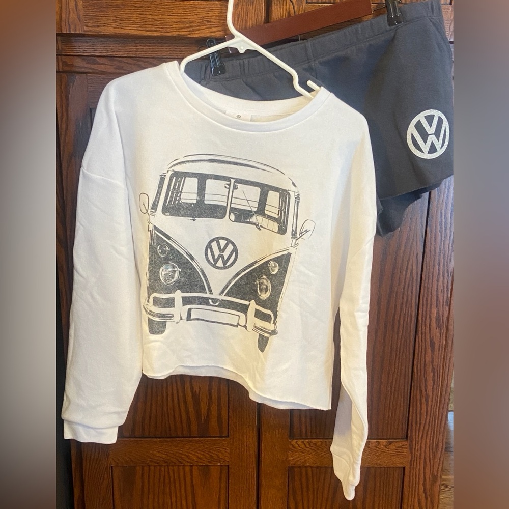 Volkswagen PJ set Women's White & Gray sweatshirt top cropped Fleece Lined
